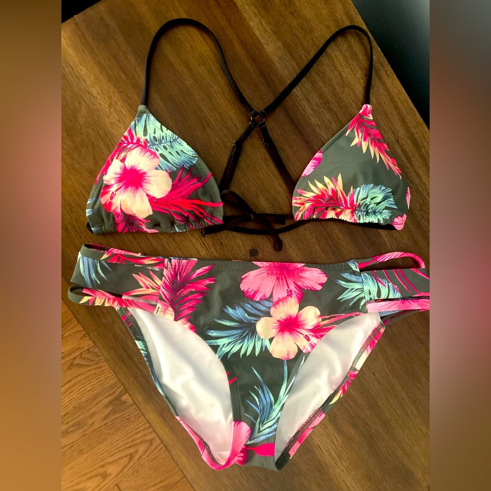 PINK bikini 🌴
